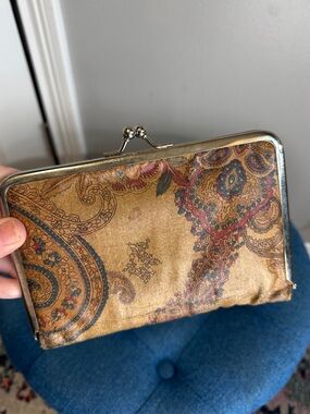 Floral Print Women's Kiss lock Clutch